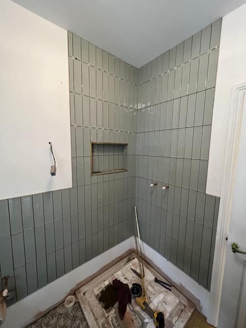 Bathroom Tiling walls and floor — Shower Rooms