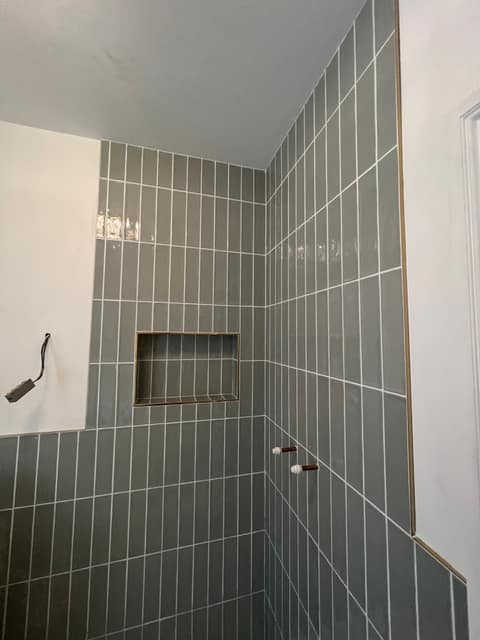 Bathroom Tiling walls and floor — Shower Rooms